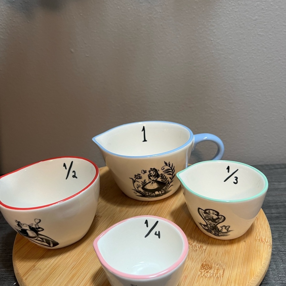 Whimsical Character measuring cups Collection - Picture 4 of 4